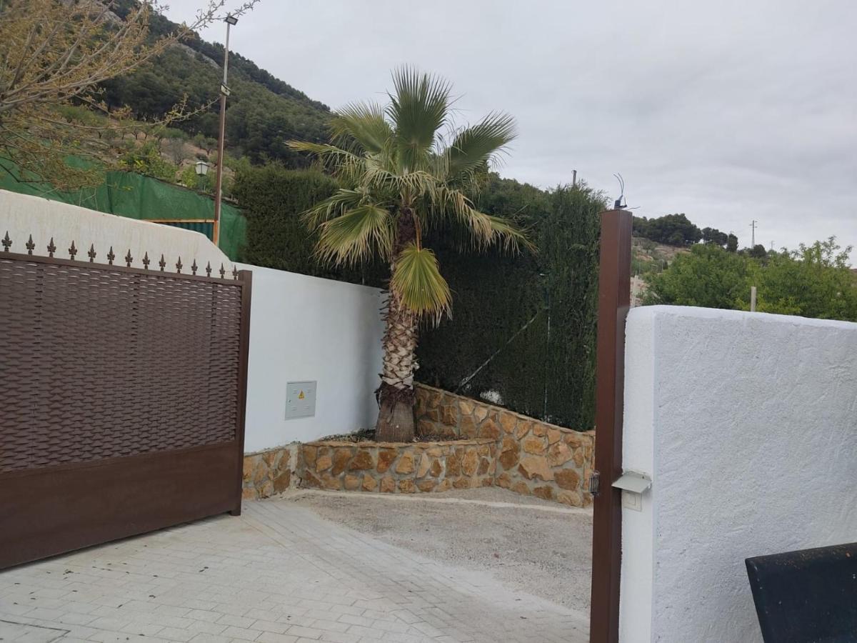 Casa Cueva El Almendro Pegalajar Exterior foto